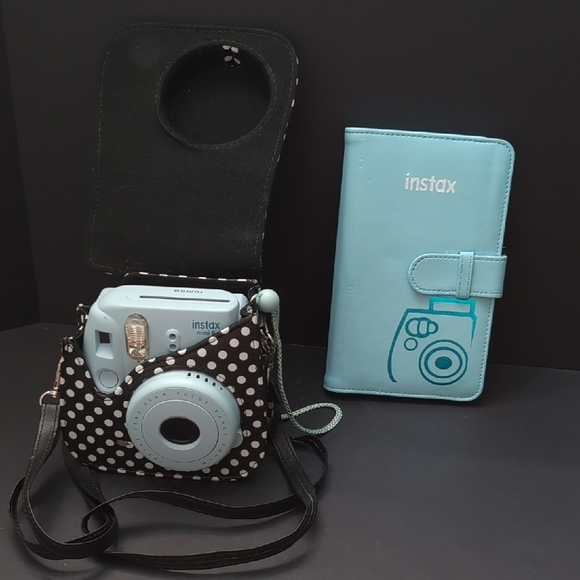 Fujifilm Other - Fuji Film Instax Mini 9 Blue Instant Film Camera.